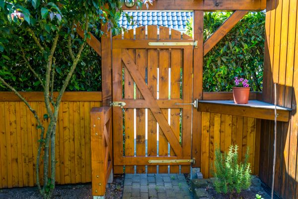Wood Gate Repair in Duluth