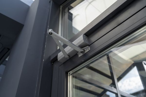 Door Closer Mounting in Duluth