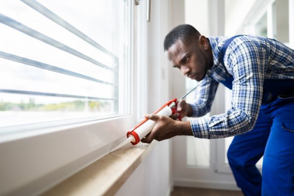 Caulk Repair in Duluth